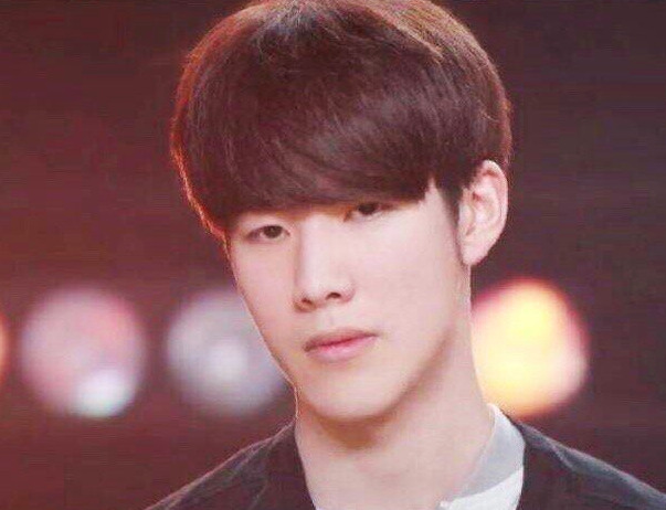 LNG赛后群访GALA：14.4应该要很多ad ban完，才有机会看到卡莎